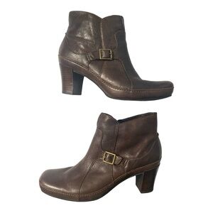 Clarks Chic Chocolate Brown Soft Leather Heeled Ankle Boots Zip Up Buckle 8.5